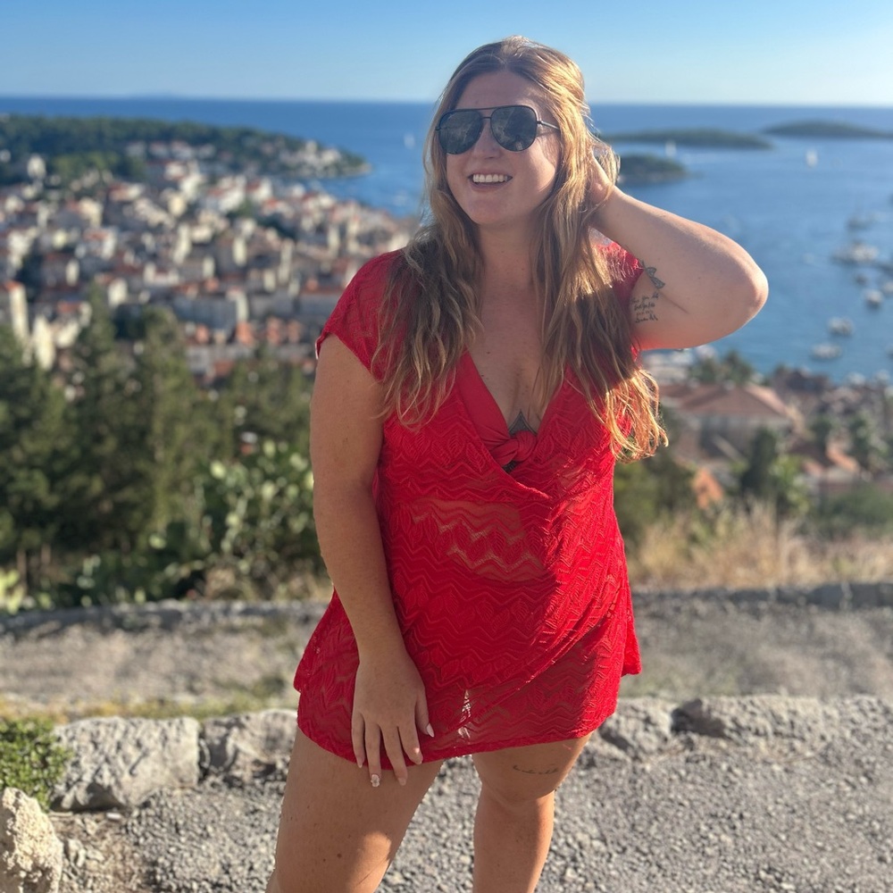 Lace Swimsuit Cover-Up Dress – Elegant, Breezy & Beach-Ready